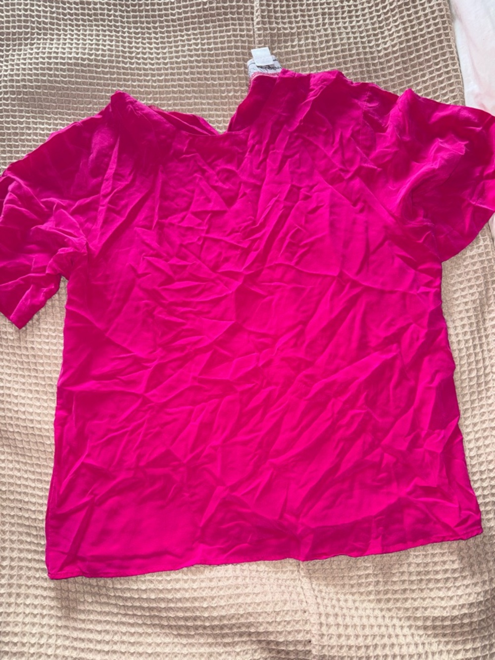 Women's Short Sleeve Tee in Bright Fuchsia